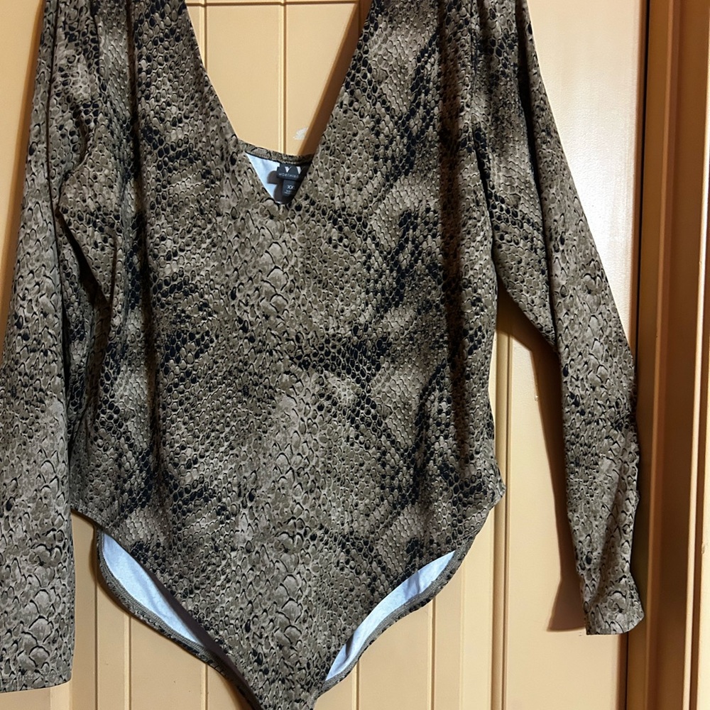 SnakesPrint Long Sleeve Bodysuit with snaps